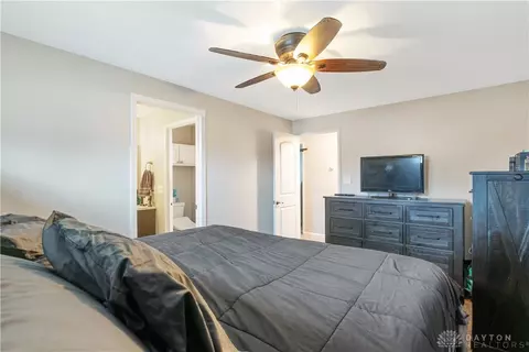 Bedroom - 124 Virginia Ave, Washington Township, OH 45458 photo 3 of 4