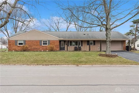 Exterior - 124 Virginia Ave, Washington Township, OH 45458 photo 3 of 9