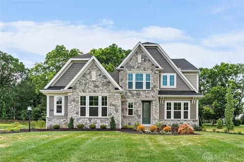 15 Wadestone Ln, Springboro, OH 45066
