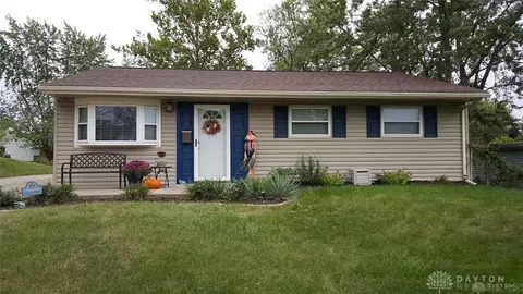 320 Orchard Hill Dr, Dayton, OH 45449