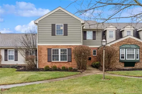 7789 Thomas Jefferson Ln, Centerville, OH 45459