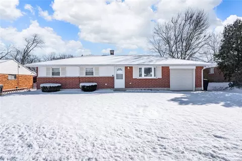 640 Cherry Blossom Dr, Dayton, OH 45449