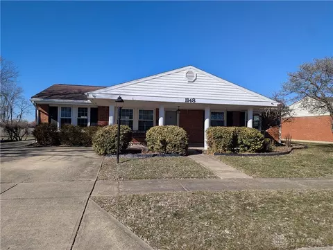 1148 Salem Ln, Xenia, OH 45385