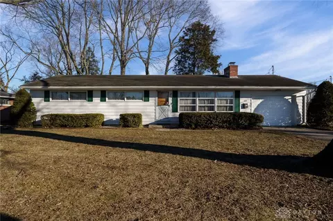 225 E Bryant Ave, Franklin, OH 45005