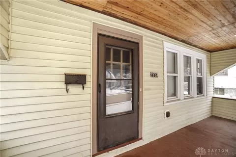 Exterior - 2773 Shaffer Ave, Cincinnati, OH 45211 photo 6 of 11