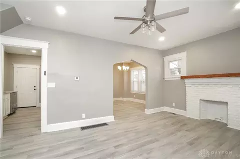 Living - 2773 Shaffer Ave, Cincinnati, OH 45211 photo 2 of 5