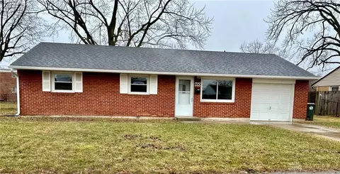 850 Stewville Dr, Vandalia, OH 45377