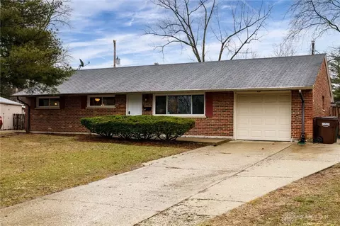 1596 Lanbury Dr, Kettering, OH 45439