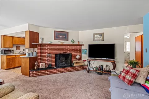 4231 Clarendon Dr, Kettering, OH 45440 photo 8