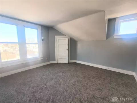 Bedroom - 550 E Rose St, Springfield, OH 45505 photo 4 of 5