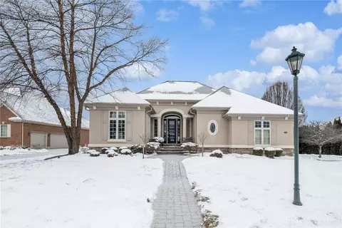 1297 Scottsgate Ct, Xenia, OH 45385