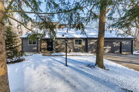 1624 Bluebird Dr, Dayton, OH 45432