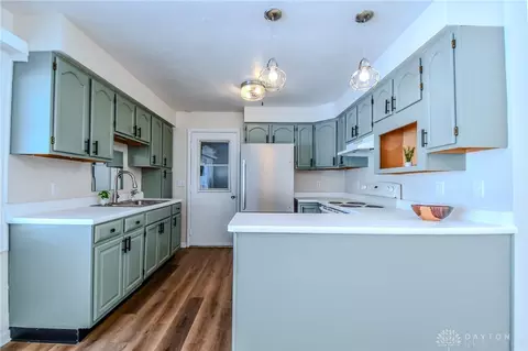2337 N Cottingham Rd, Springfield, OH 45506 photo 8