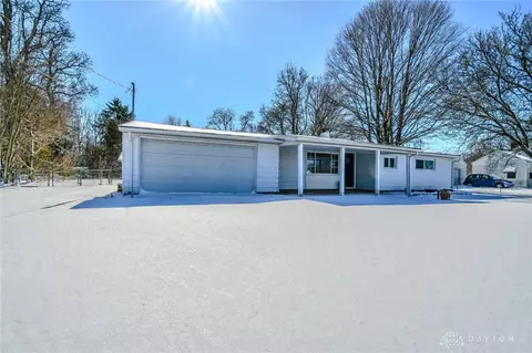 2337 N Cottingham Rd, Springfield, OH 45506