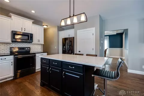 Kitchen - 776 E Lower Springboro Rd, Springboro, OH 45066 photo 4 of 7