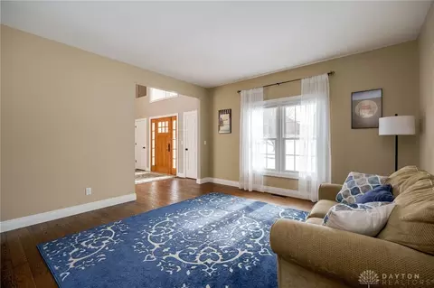 Living - 776 E Lower Springboro Rd, Springboro, OH 45066 photo 2 of 4