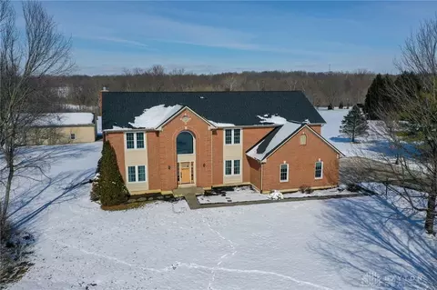 Exterior - 776 E Lower Springboro Rd, Springboro, OH 45066 photo 10 of 12