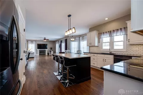 Kitchen - 776 E Lower Springboro Rd, Springboro, OH 45066 photo 7 of 7