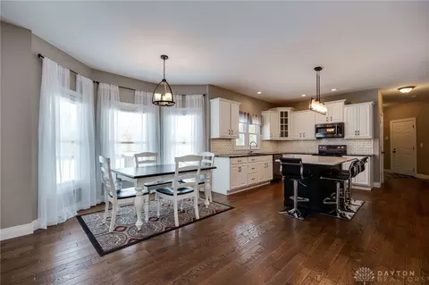 Kitchen - 776 E Lower Springboro Rd, Springboro, OH 45066 photo 2 of 7