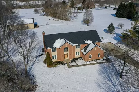 Exterior - 776 E Lower Springboro Rd, Springboro, OH 45066 photo 11 of 12