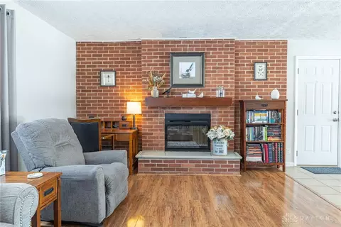 8 Boundbrook Dr, Centerville, OH 45459 photo 6