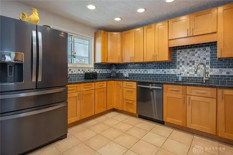 8 Boundbrook Dr, Centerville, OH 45459 photo 11
