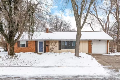 1015 Independence Dr, Dayton, OH 45429
