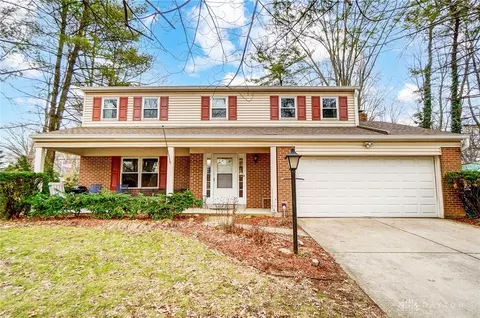1105 Twigg Ln, Amelia, OH 45102
