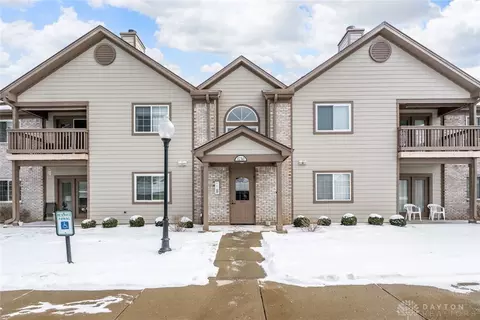1730 Piper Ln #102, Dayton, OH 45440