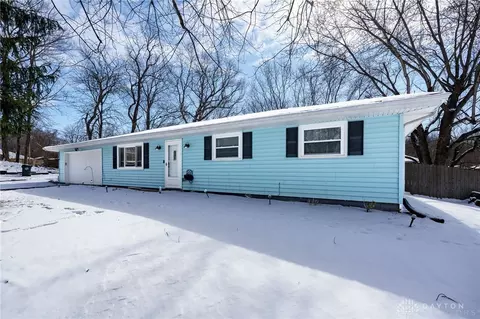 5879 Manchester Rd, Franklin, OH 45005