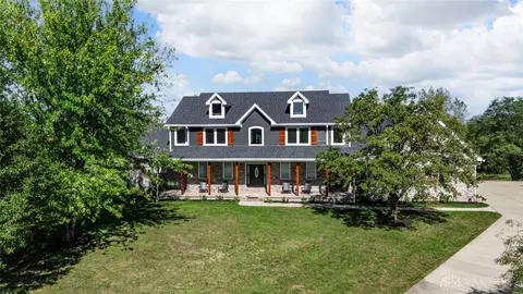2693 Jade Pointe Ct, Waynesville, OH 45068