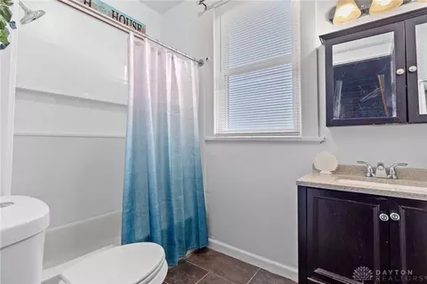 Bath - 2041 Ley Ave, Cincinnati, OH 45214 photo 4 of 4