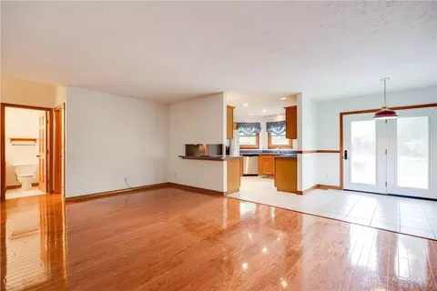 Living - 3889 Eagle Point Dr, Beavercreek, OH 45430 photo 8 of 8