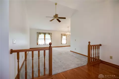 Living - 3889 Eagle Point Dr, Beavercreek, OH 45430 photo 2 of 8