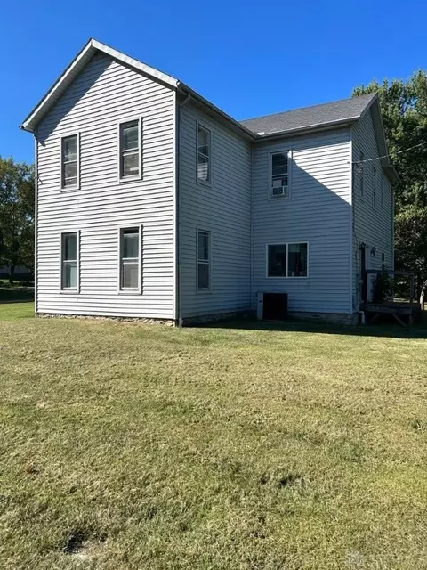 8080 Thomas Rd, Middletown, OH 45042