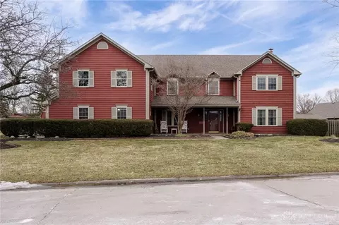 574 Highpoint Dr, Springboro, OH 45066
