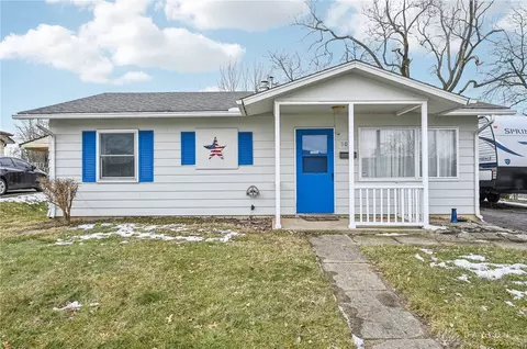 1013 Parnell Dr, Xenia, OH 45385