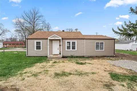 352 Queen Rd, Medway, OH 45341