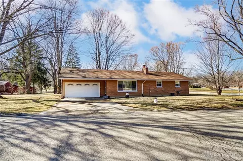 5981 Ashbrook Cir, Dayton, OH 45415