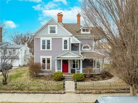 60 W 3rd St, Xenia, OH 45385