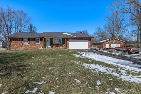 5239 W Elkton Gifford Rd, Middletown, OH 45042