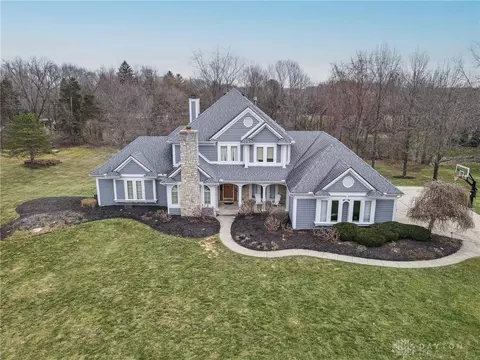 9320 Ash Hollow Ln, Washington Township, OH 45458