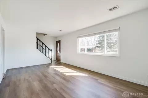 185 Woods Rd, Springboro, OH 45066 photo 7