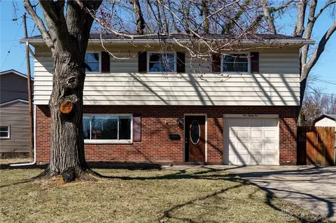 185 Woods Rd, Springboro, OH 45066 photo 2