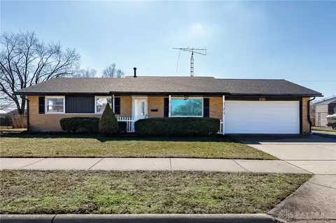 1010 W Lake Ave, New Carlisle, OH 45344