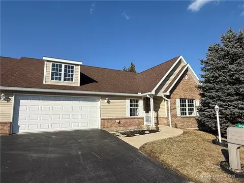 506 Amherst Dr, Eaton, OH 45320