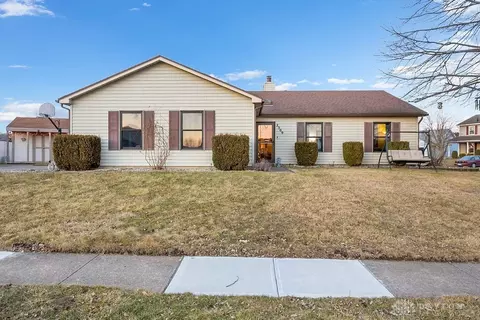 2509 Aberdeen Ct, Troy, OH 45373