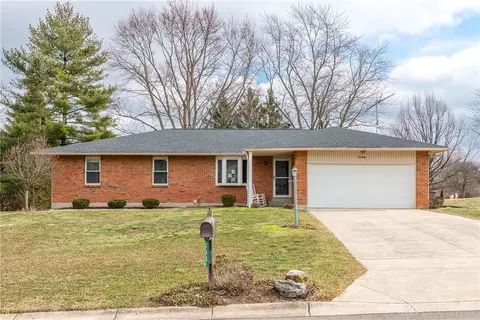 260 Wistowa Trl, Beavercreek, OH 45430