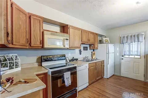 2131 Wrenwood Rd, Springfield, OH 45505 photo 6