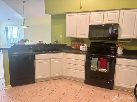 2083 Willow Run Cir, Enon, OH 45323 photo 20